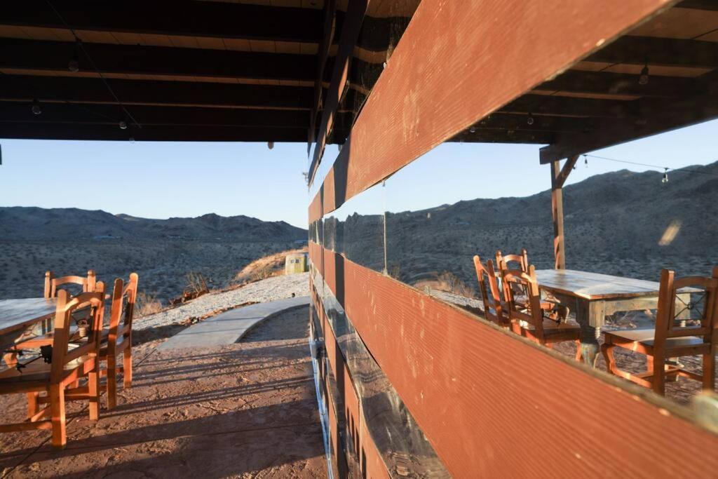 The Invisible Wind Cabin- Joshua Tree Amazing View Yucca Valley Exterior foto