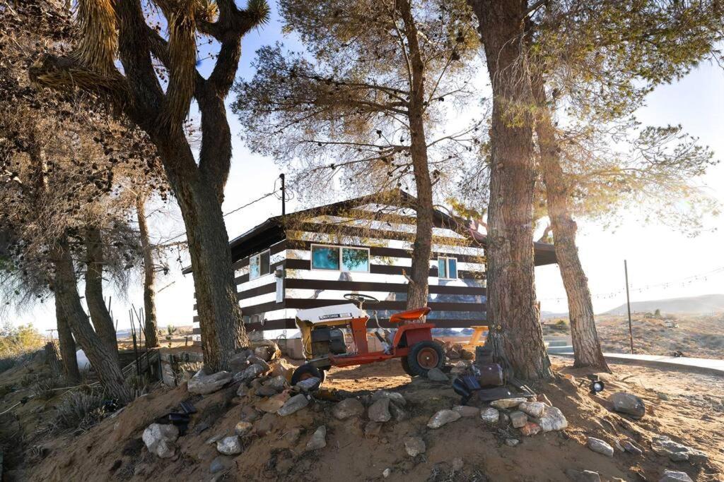 The Invisible Wind Cabin- Joshua Tree Amazing View Yucca Valley Exterior foto